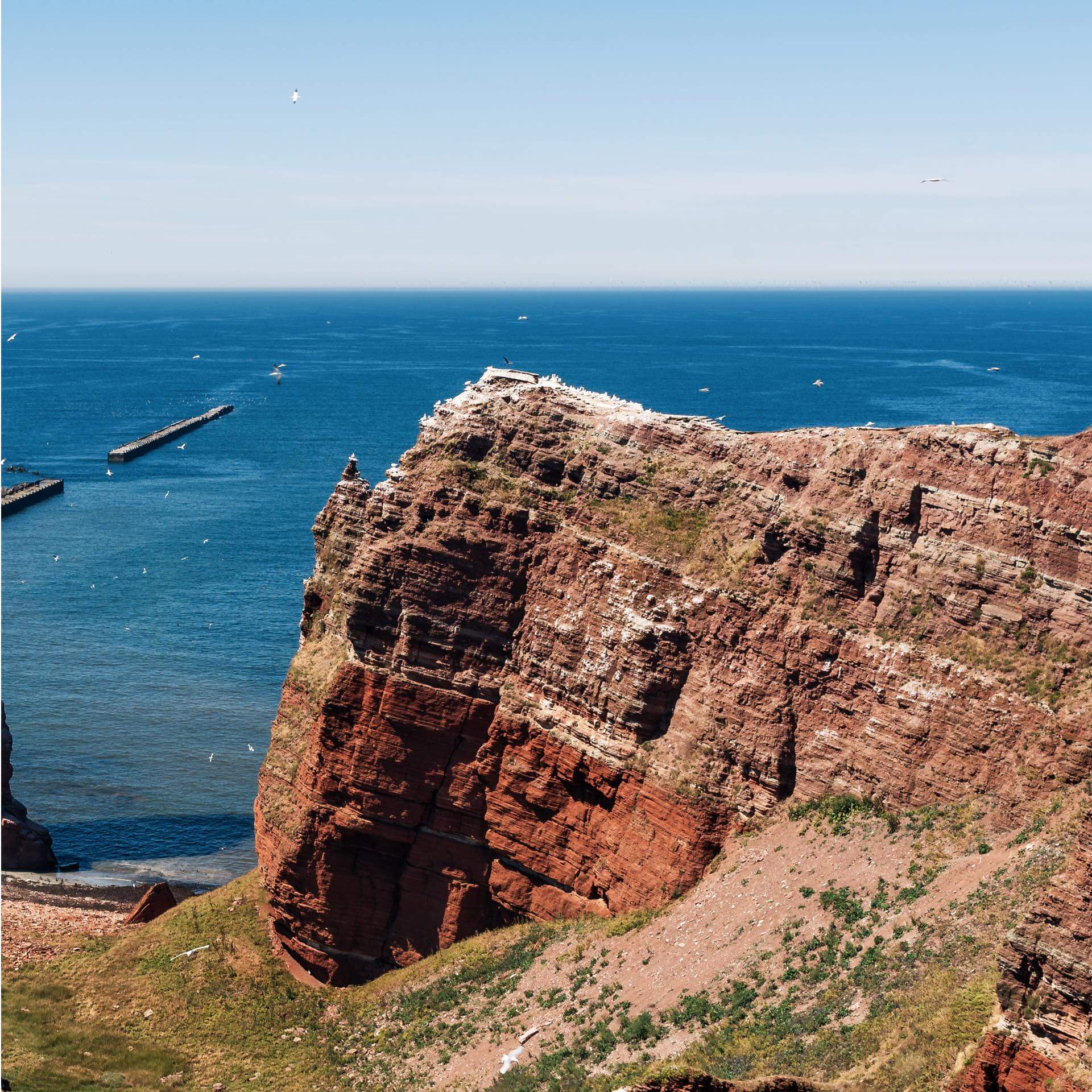 Nordsee und Klippen auf Helgoland