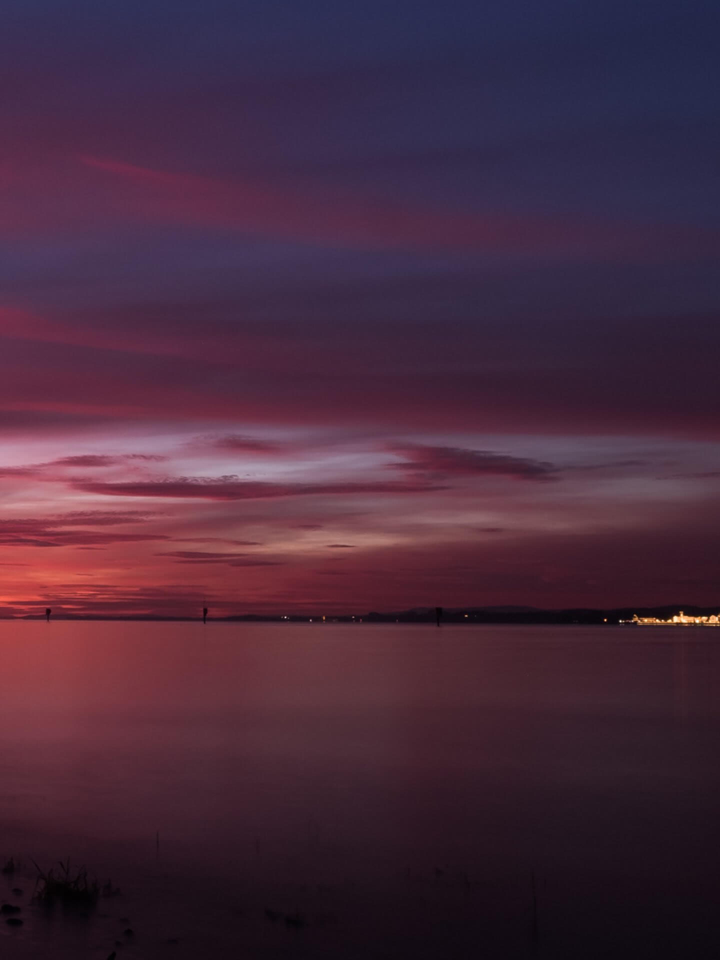 Gefärbter Himmel über dem Bodensee