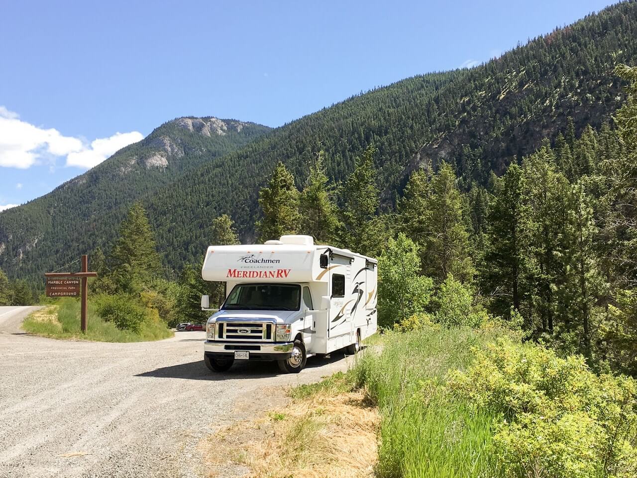 Meridian RV in Kanada in den Bergen