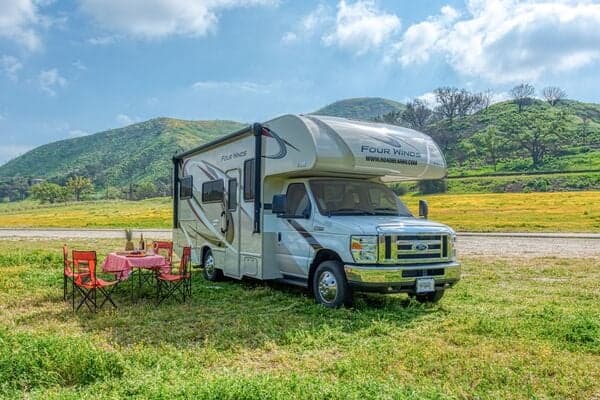 Road Bear RV image
