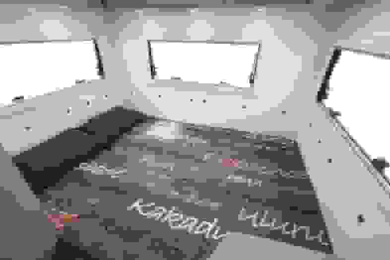 Blurred Vista interior4