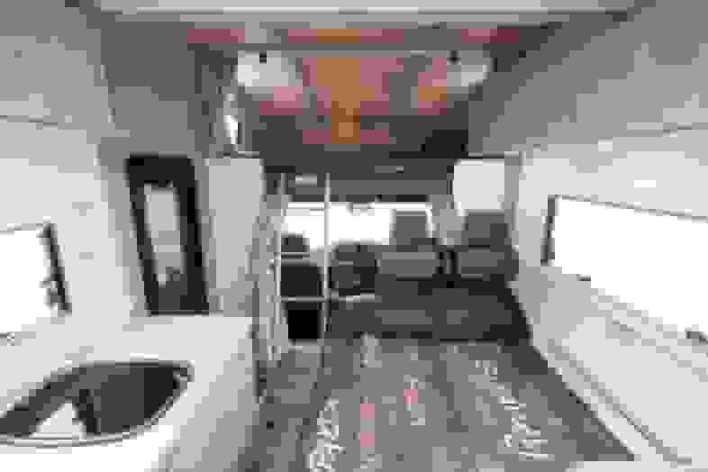 Blurred Vista interior1