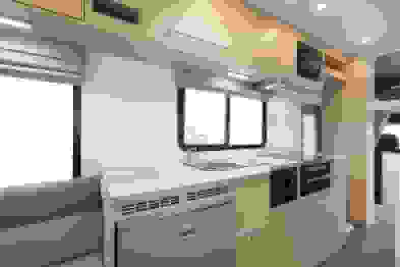 Blurred Vista interior3