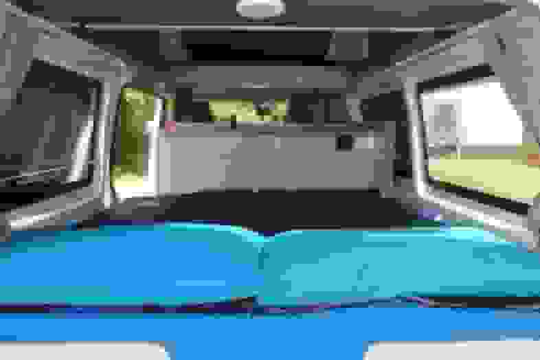 Blurred Vista interior4