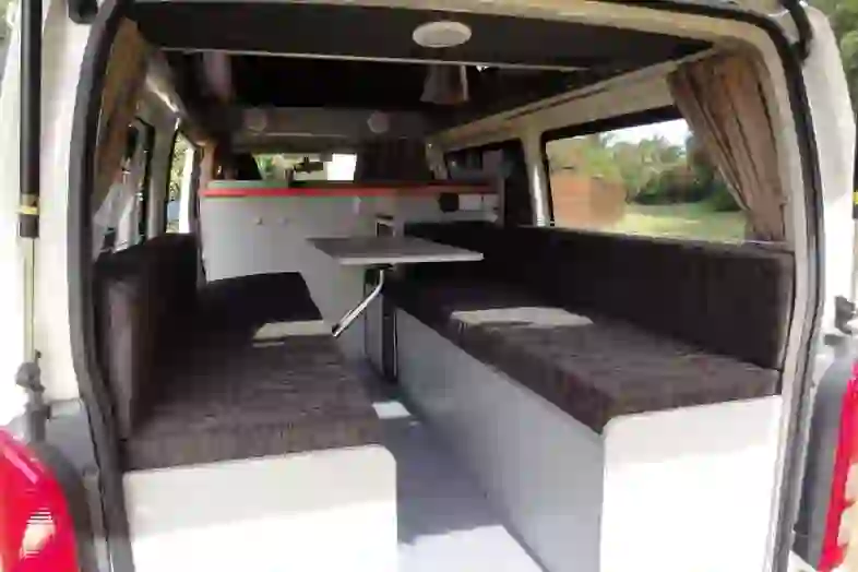 Blurred Vista interior1