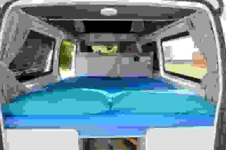 Blurred Vista interior2