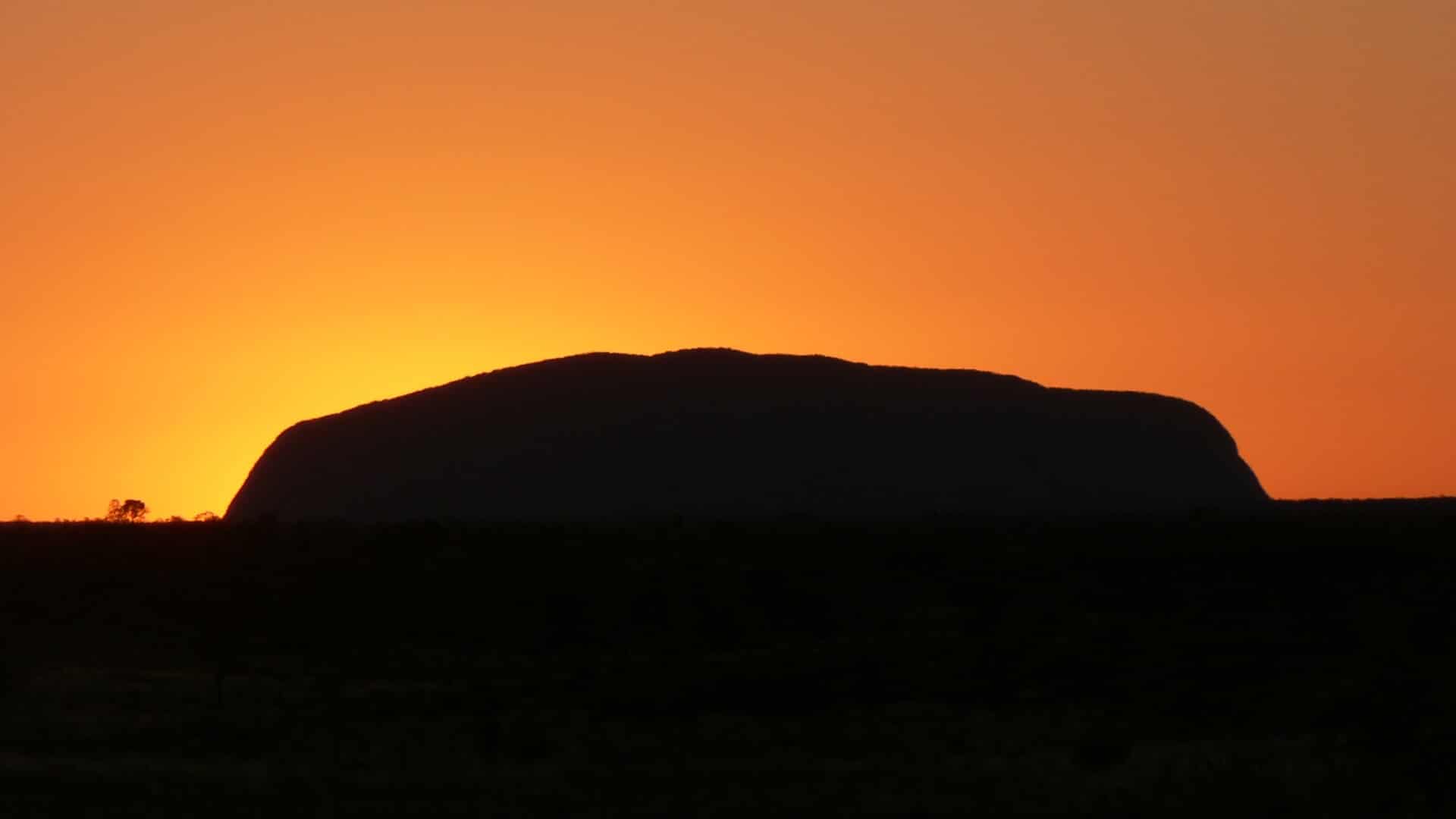 Sonnenaufgang am Ayers Rock oder Uluru