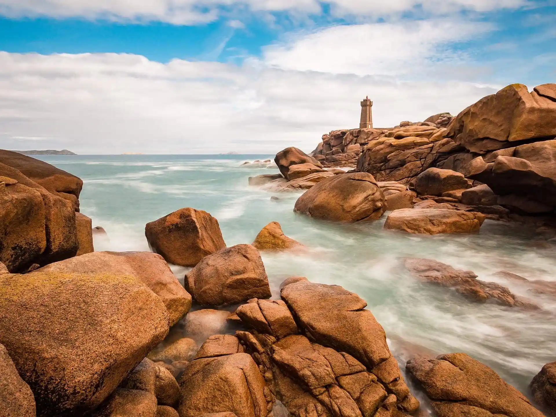 Camping in der Bretagne: Mit dem Wohnmobil die Küste entdecken