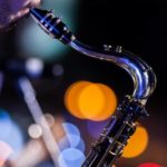 Saxophonspieler abends in New Orleans
