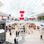 Mall in Kanada über drei Stockwerke
