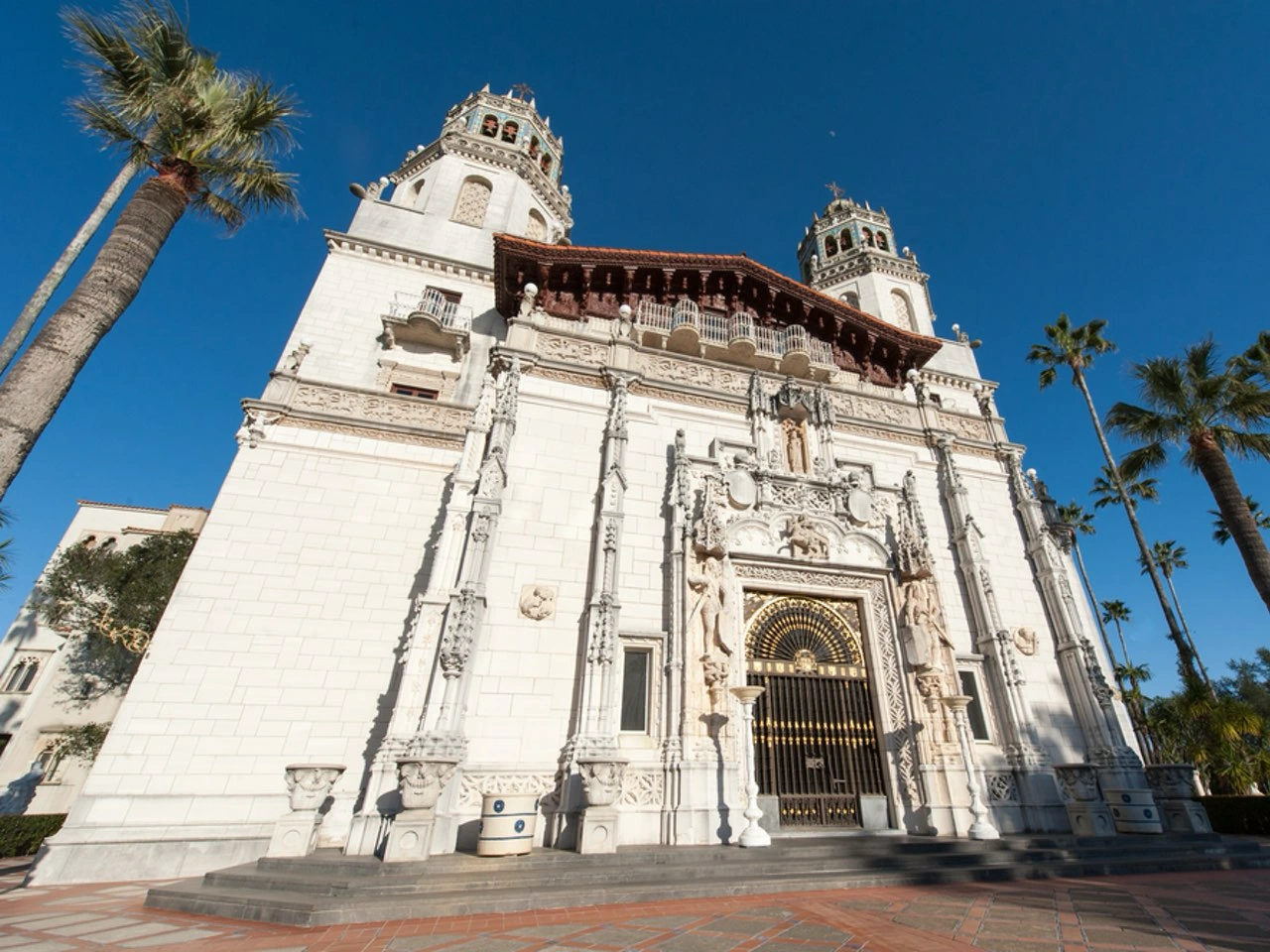Eingang des Hearst Castle in Kalifornien.