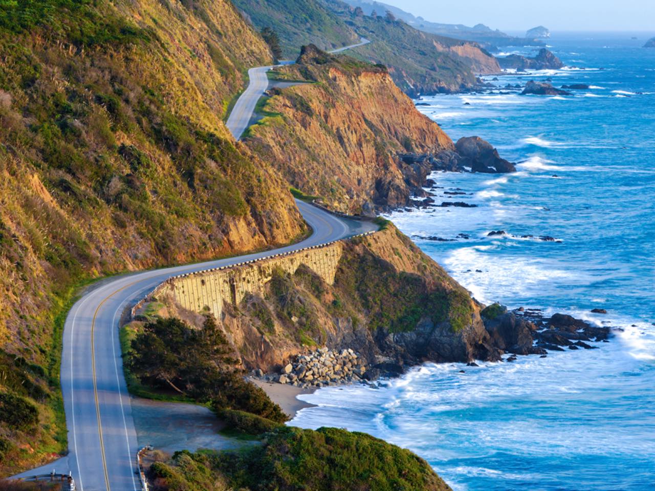 Der Pacific Coast Highway am Big Sur.
