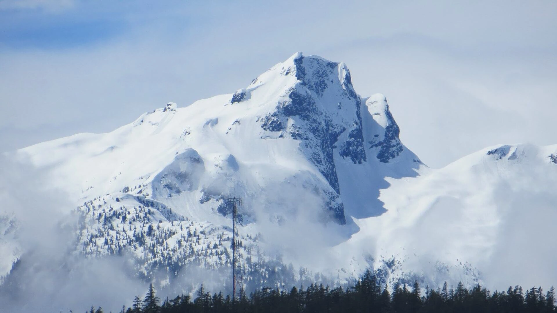 Berggipfel am Sea to Sky Highway