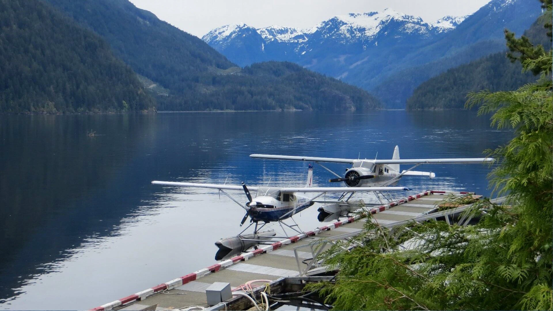 Ein Wasserflugzeug in Westkanada