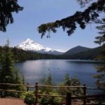 Blick über den Lost Lake auf den Mount Hood