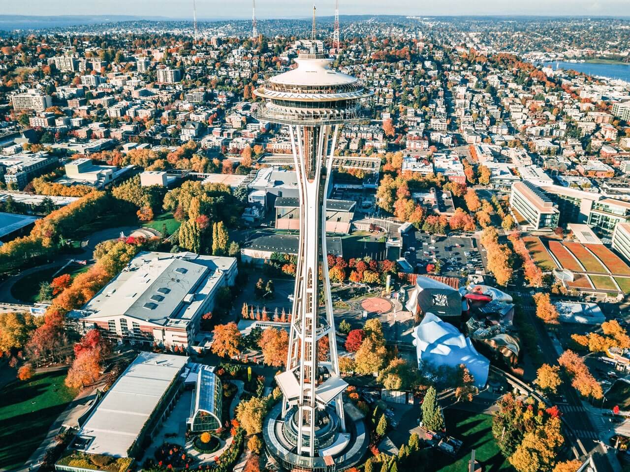 Die Space Needle in Seattle am Tag.