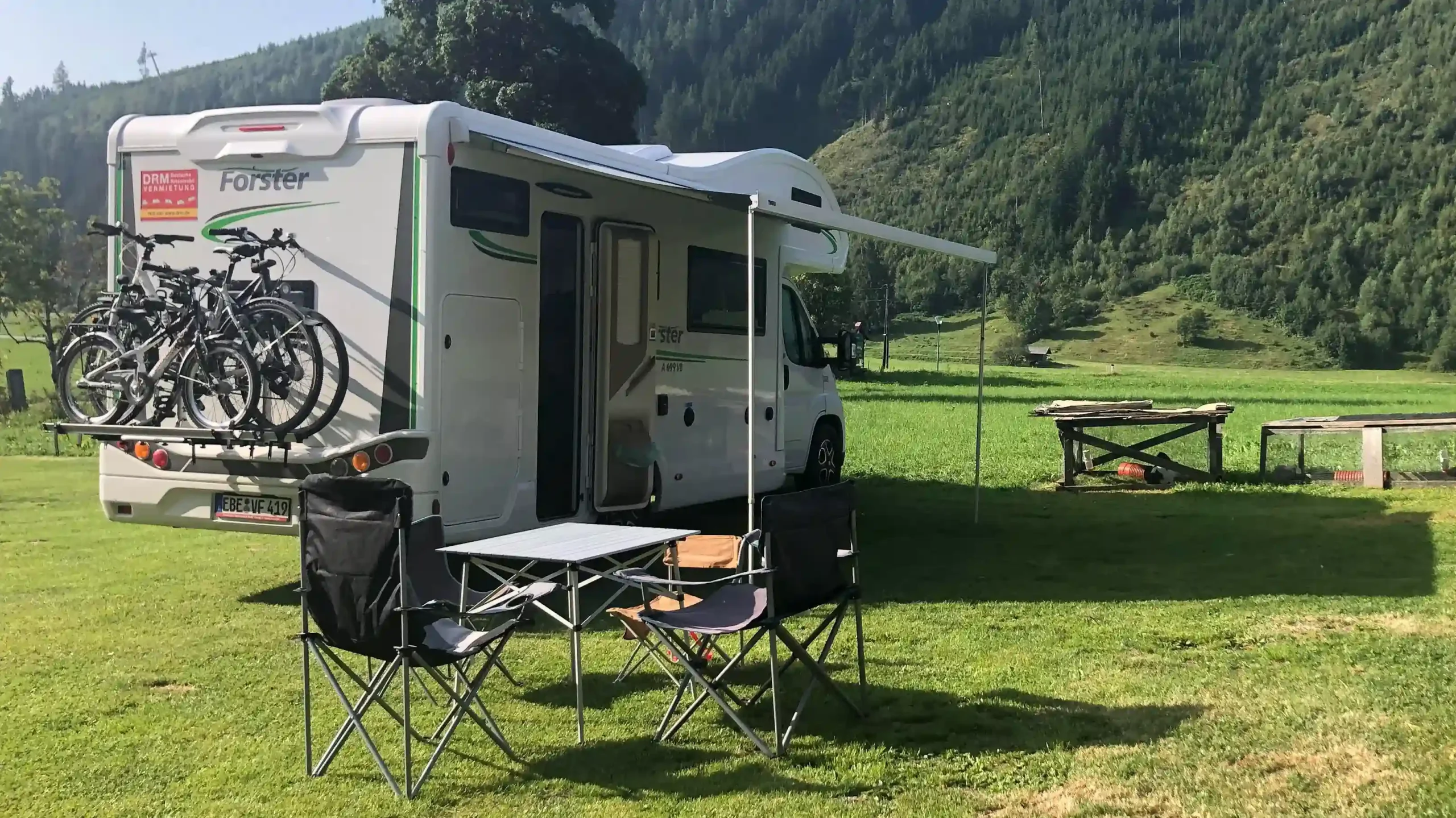 Der Sonne nach: Mit dem Wohnmobil durch Deutschland, Tschechien und Österreich
