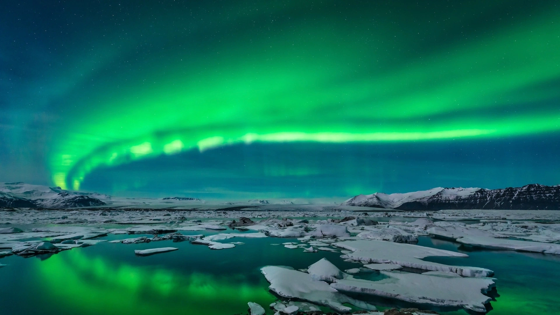 Northern lights and snow in Iceland